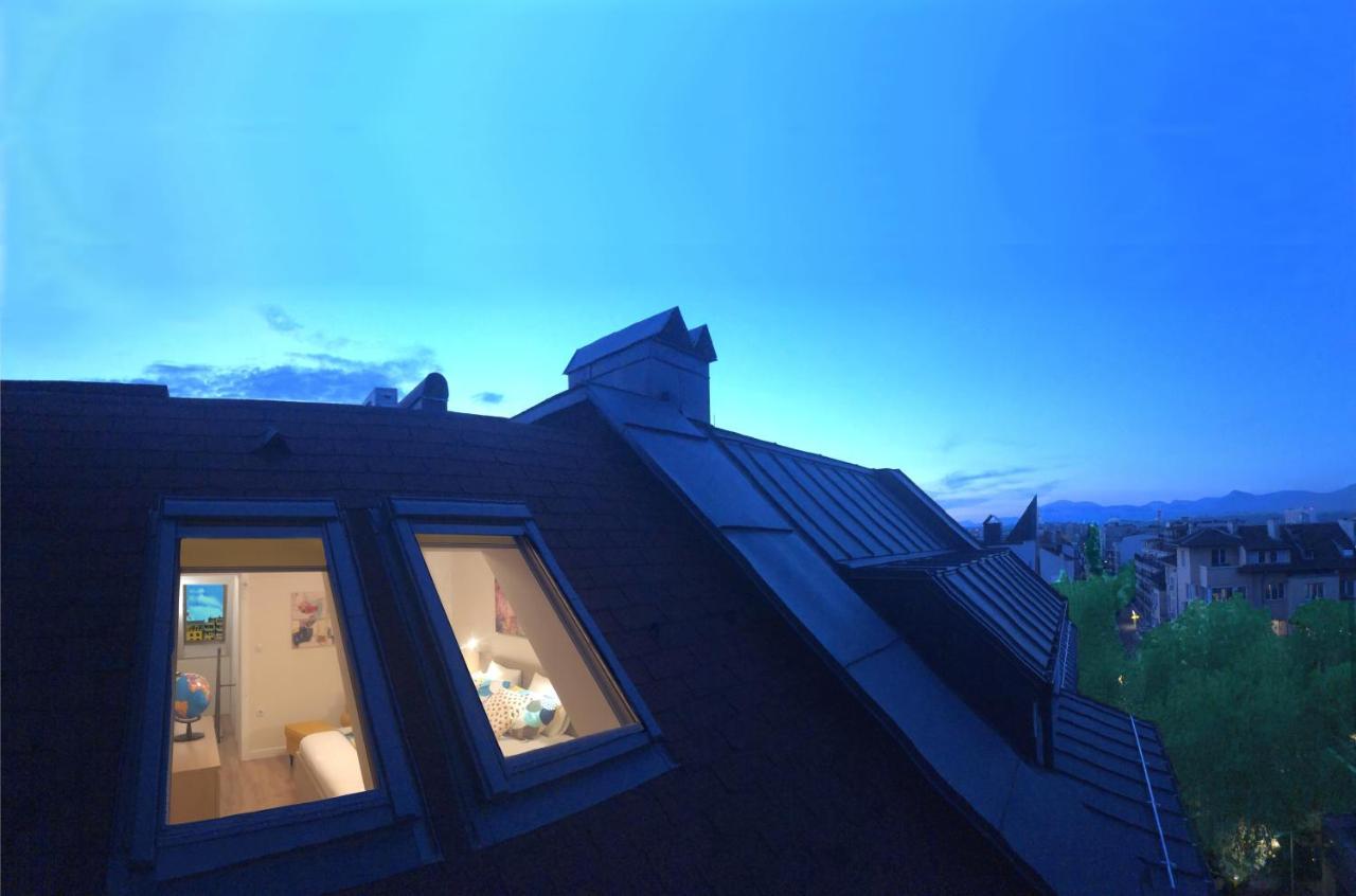 סופיה Unique Luxurious Jacuzzi Penthouse Duplex In City Center! 2 Baths! Free Parking! מראה חיצוני תמונה